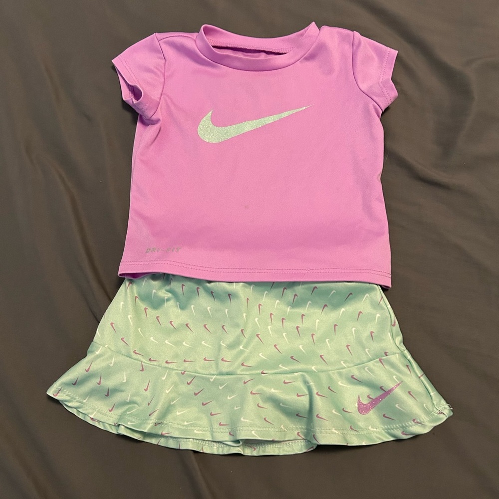 Infant girls Nike shirt and skort outfit.